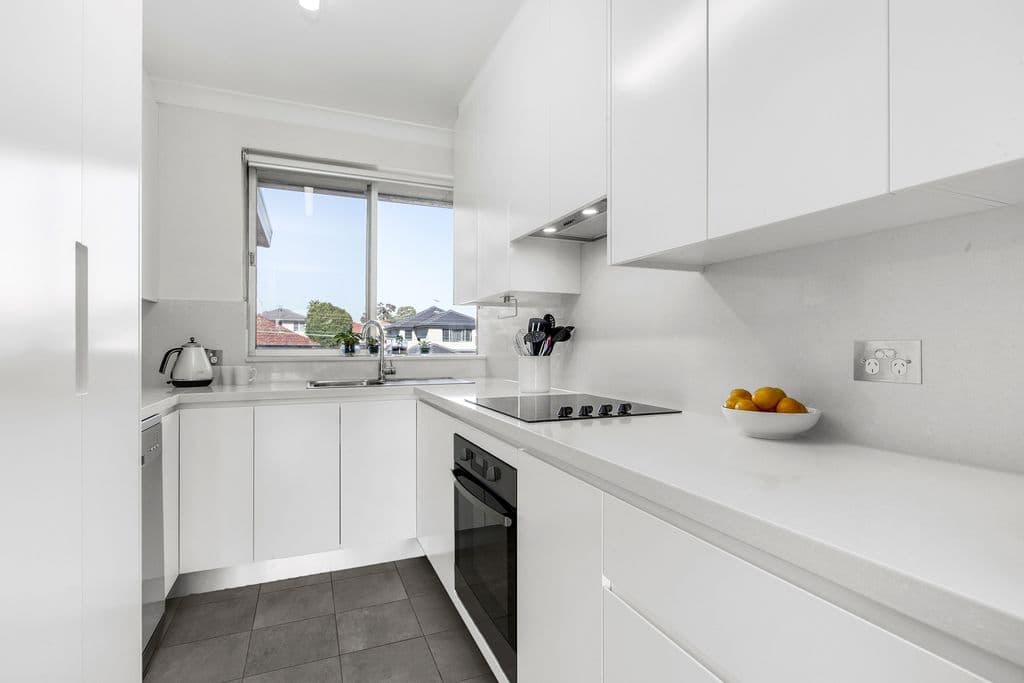 18/78 Hampden Road, Russell Lea - Thumbnail 3