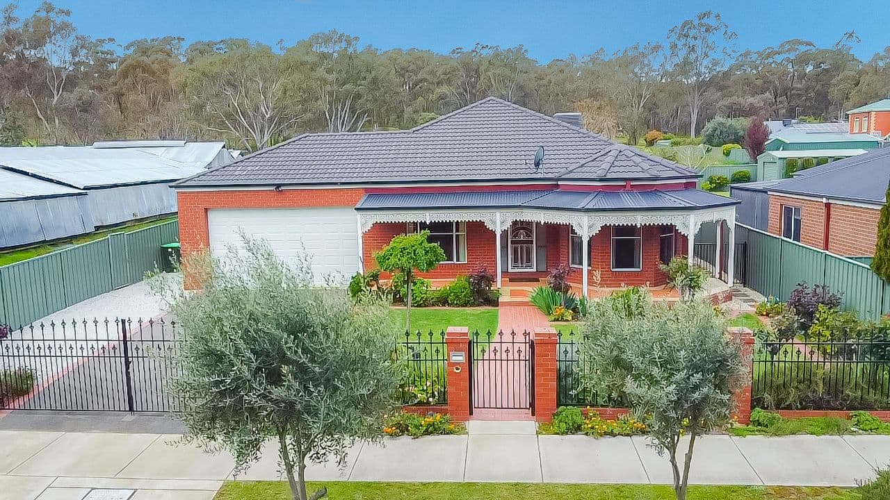 198 Retreat Road, Spring Gully VIC 3550, Spring Gully - Image 1