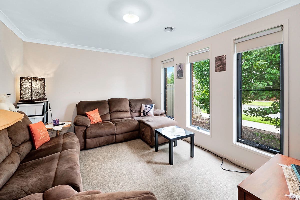 55 Stark Circuit, Cranbourne East VIC 3977, Cranbourne East - Thumbnail 2