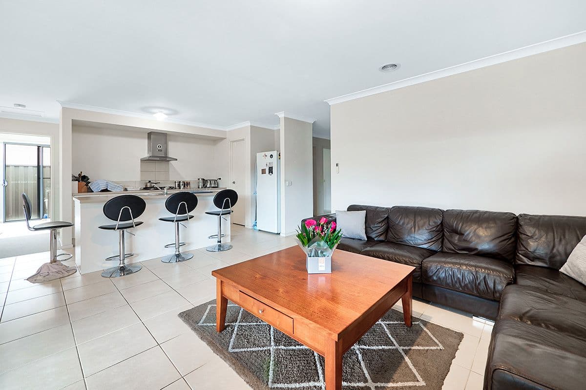 55 Stark Circuit, Cranbourne East VIC 3977, Cranbourne East - Thumbnail 4