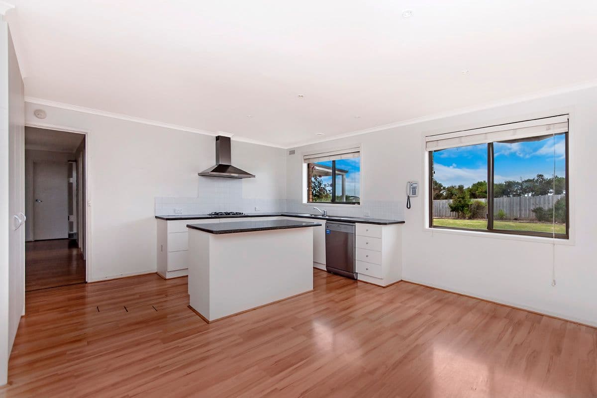 48 Davis Street, Warrnambool VIC 3280, Warrnambool - Thumbnail 4