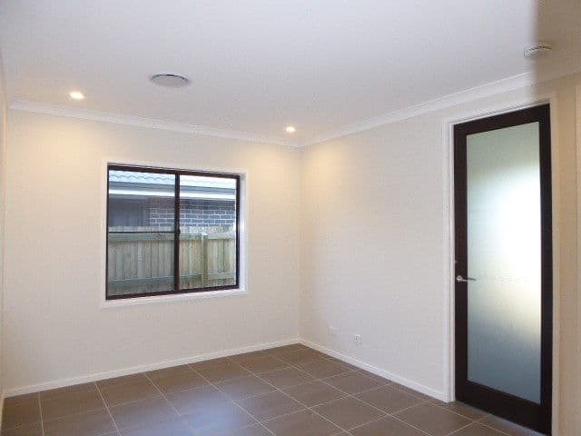 4 Meander Court, Ormeau Hills QLD 4208, Ormeau Hills - Thumbnail 2