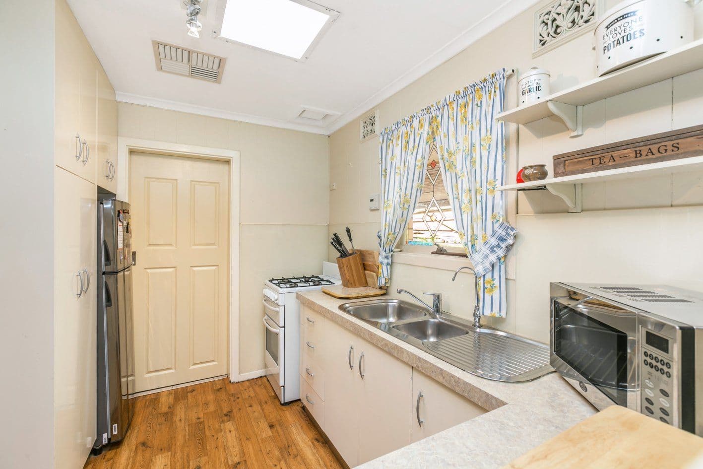 11 Brigid Street, Christie Downs SA 5164, Christie Downs - Thumbnail 6