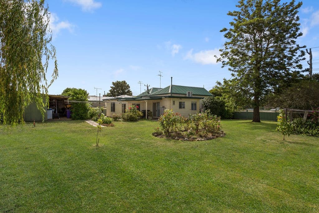 22-24 Fyfe Street, Hamilton VIC 3300, Hamilton - Thumbnail 4