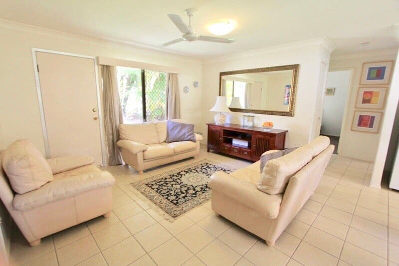 9 Sara Street, Ashmore QLD 4214, Ashmore - Thumbnail 2