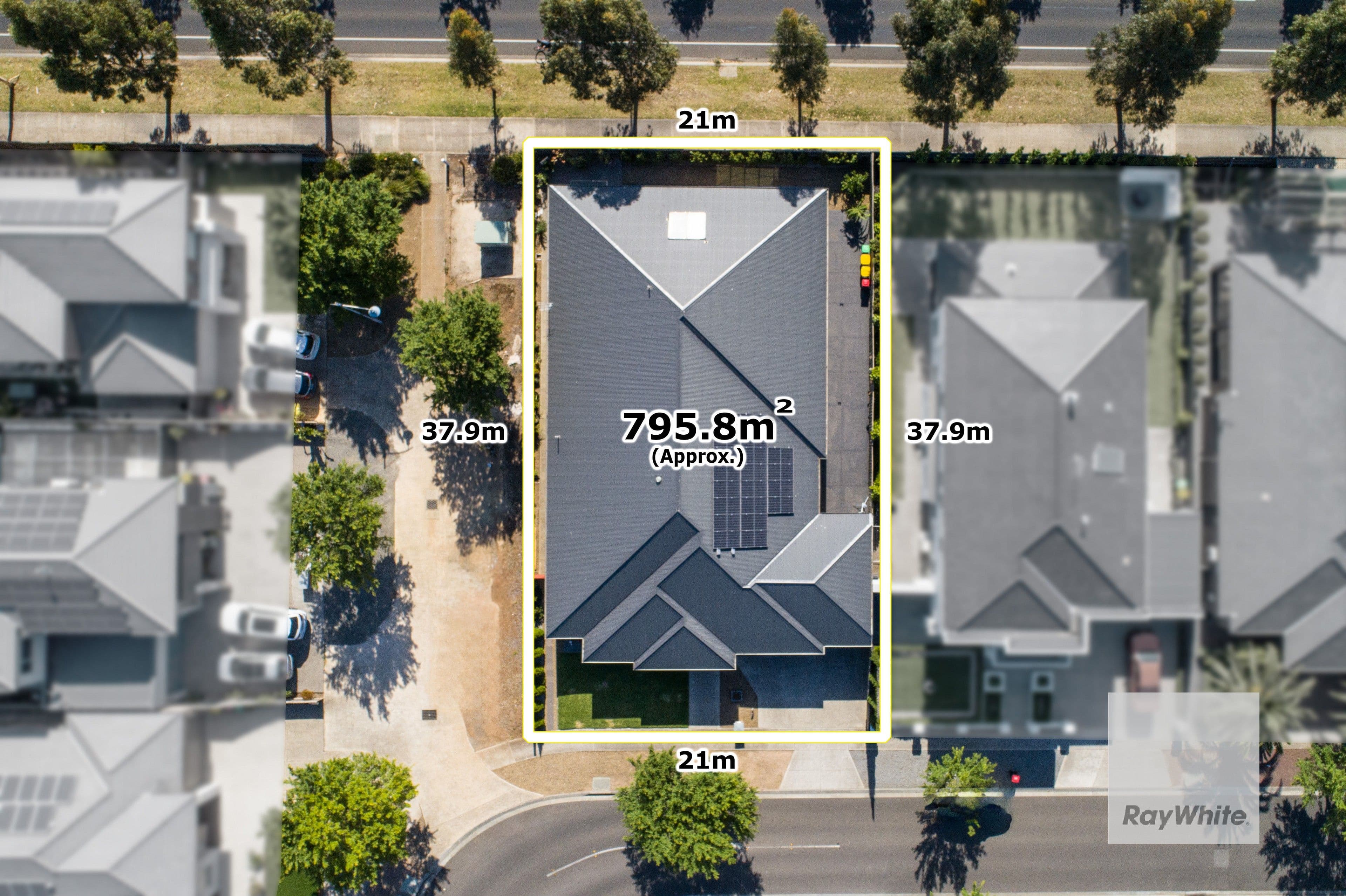 24 Cottesloe Parade, Taylors Hill VIC 3037, Taylors Hill - Thumbnail 2