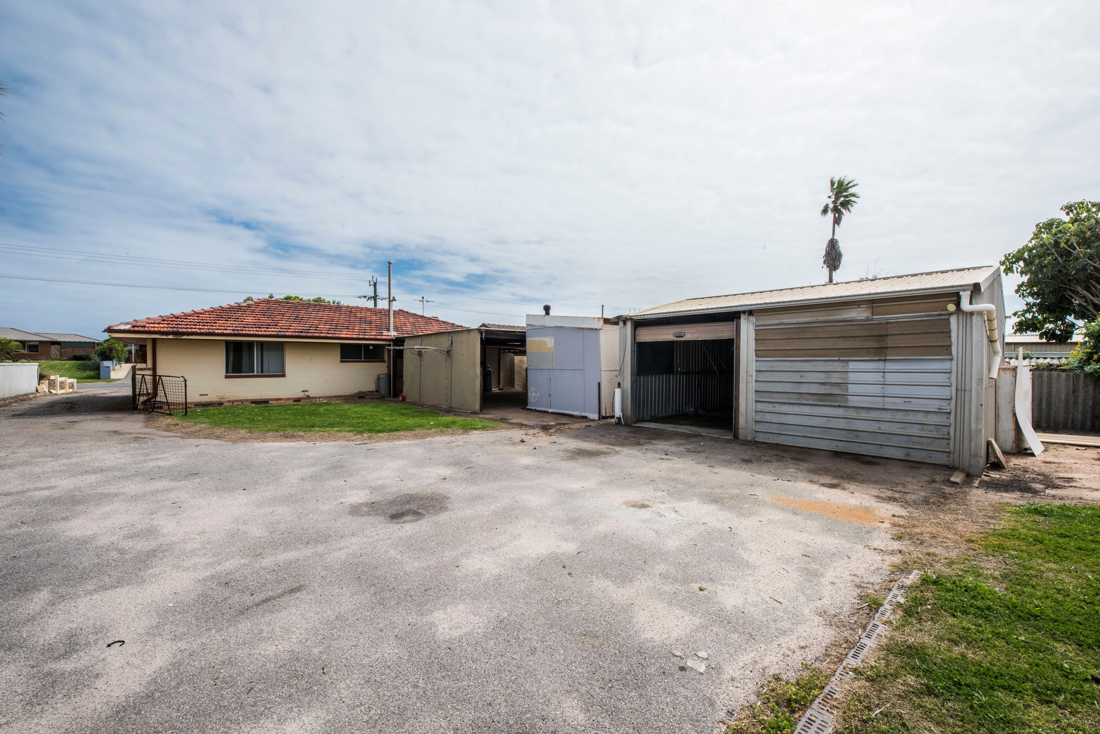 17 Maidstone Street, Mount Tarcoola WA 6530, Mount Tarcoola - Thumbnail 3