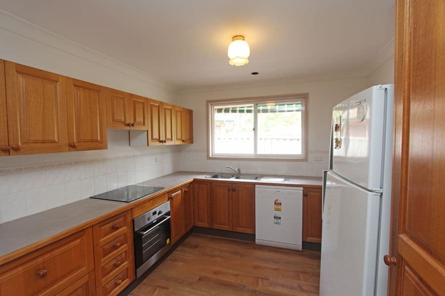 11 Lauren Close, Green Point NSW 2251, Green Point - Thumbnail 4