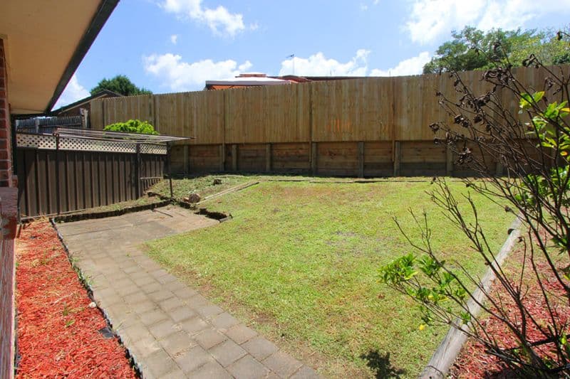 11 Lauren Close, Green Point NSW 2251, Green Point - Thumbnail 6