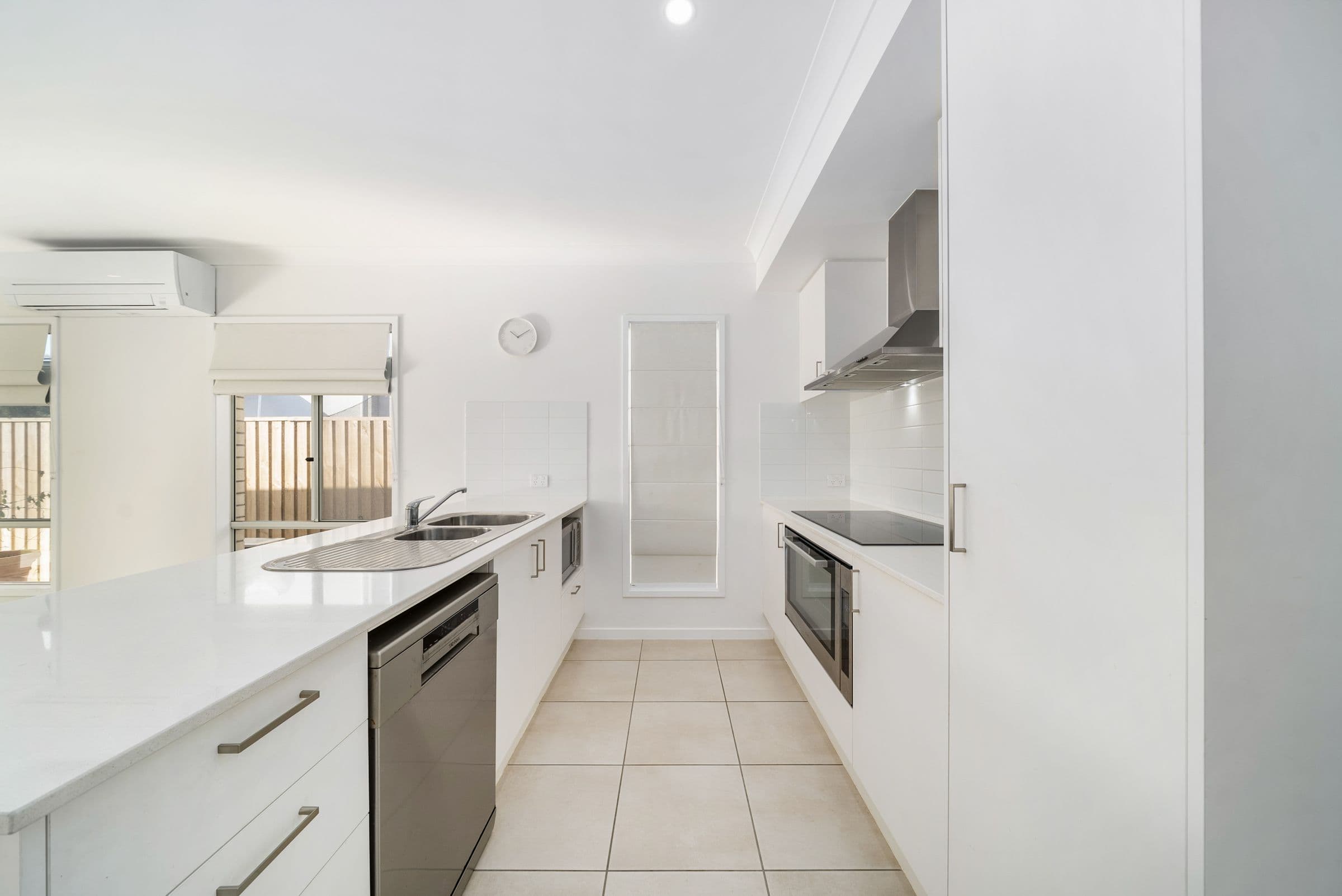 7 Byron Avenue, Newport QLD 4020, Newport - Thumbnail 3
