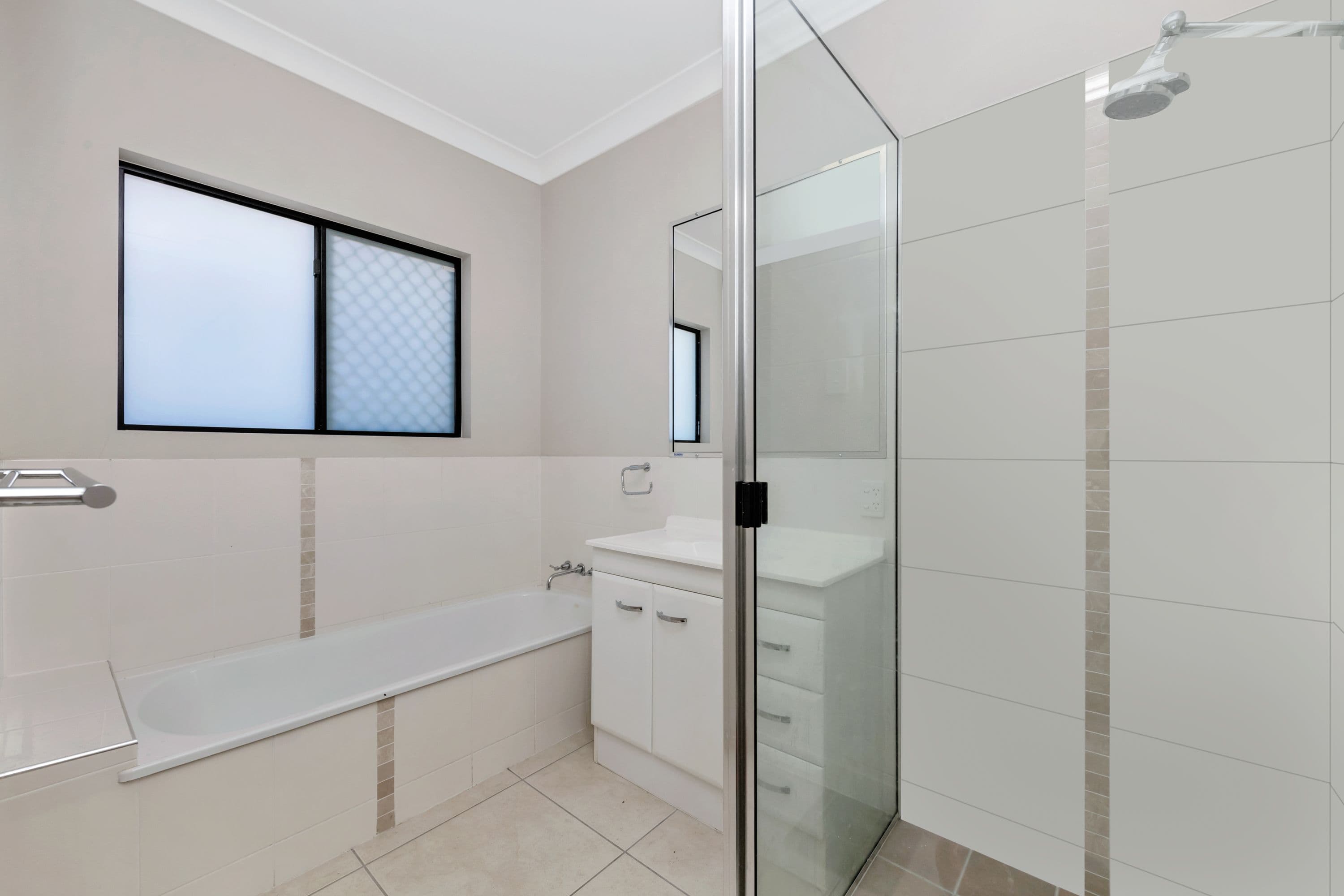 12 Dunlop Street, Kelso QLD 4815, Kelso - Thumbnail 6