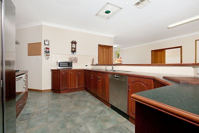 13 Beatrix Drive, CRAIGMORE SA 5114, Craigmore - Thumbnail 5