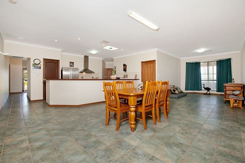 13 Beatrix Drive, CRAIGMORE SA 5114, Craigmore - Thumbnail 8