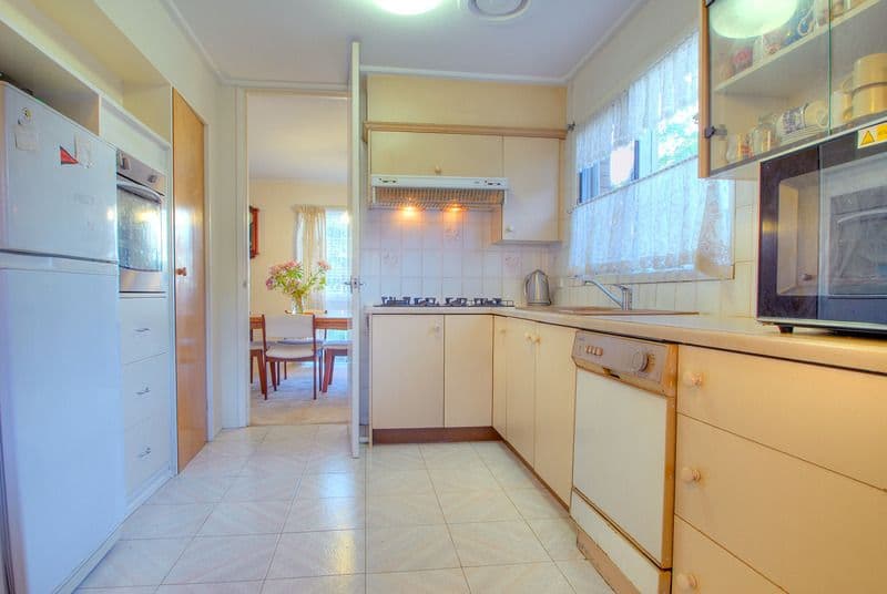 413 Manningham Road, DONCASTER VIC 3108, Doncaster - Thumbnail 2