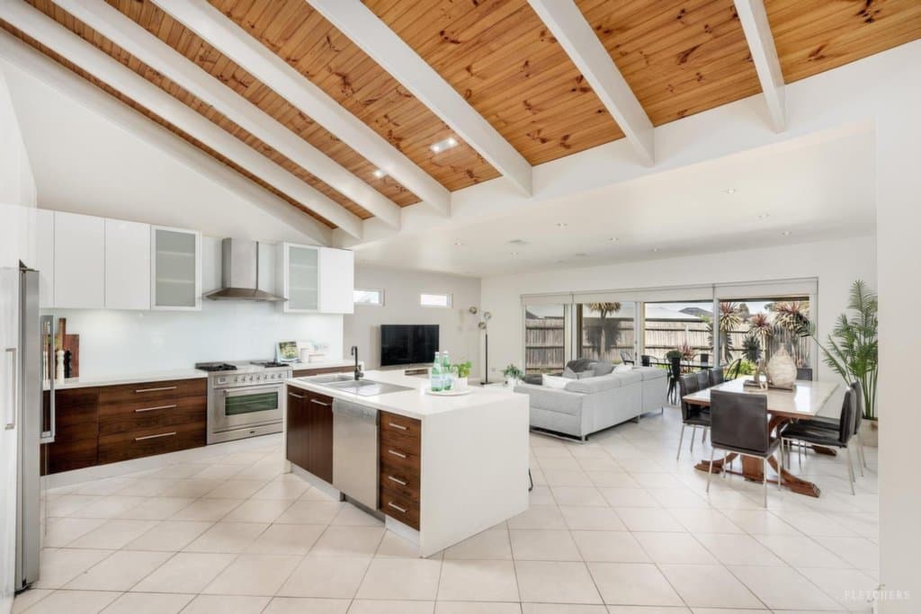 5 Bachli Close, Mill Park - Thumbnail 2