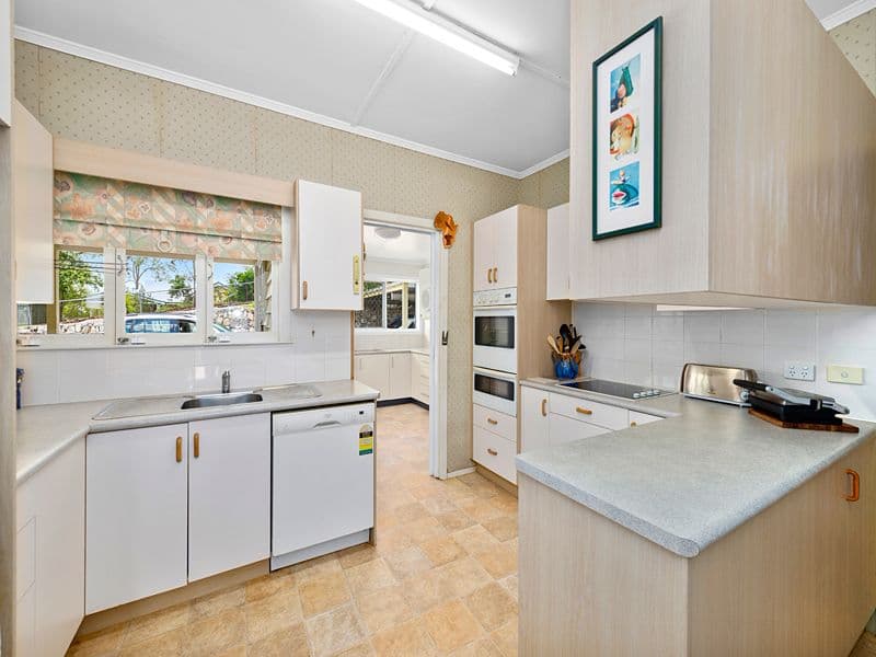 38 Carroll Street, Bardon QLD 4065, Bardon - Thumbnail 6