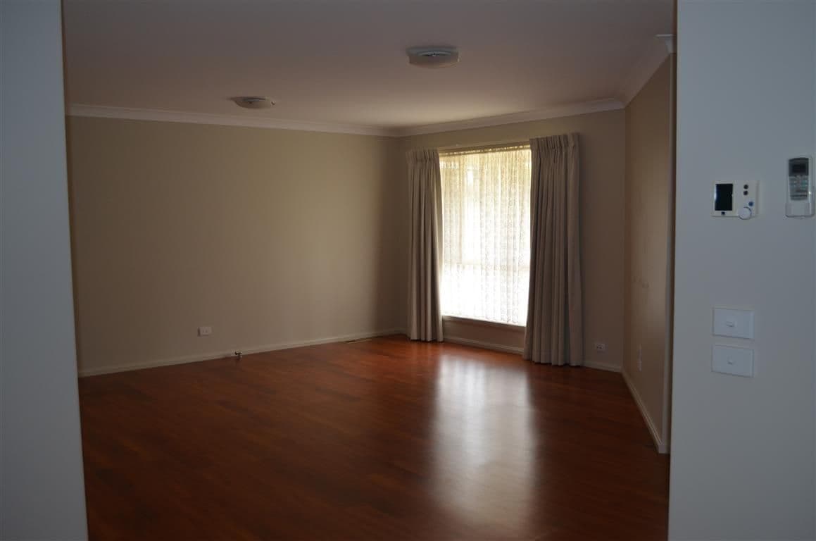 18 Lockhart Street, Adelong - Thumbnail 5