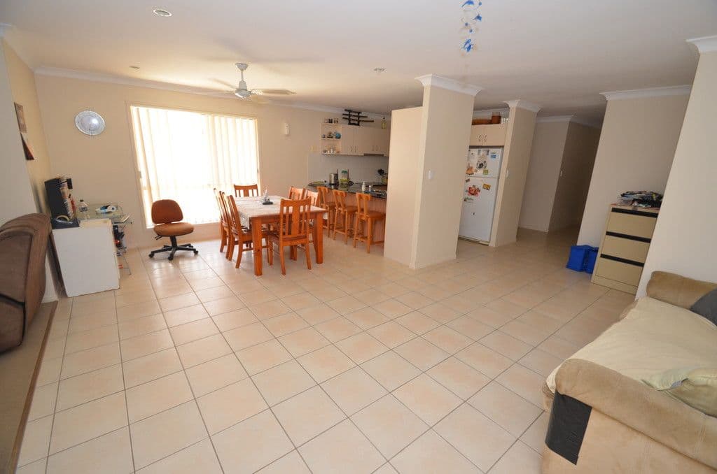 50 Tee Trees Boulevard, Arundel QLD 4214, Arundel - Thumbnail 5