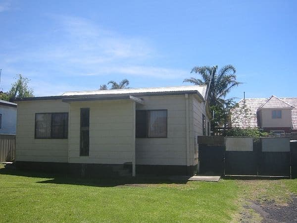 4 Lagoon Street, BARRACK HEIGHTS NSW 2528, Barrack Heights - Image 1