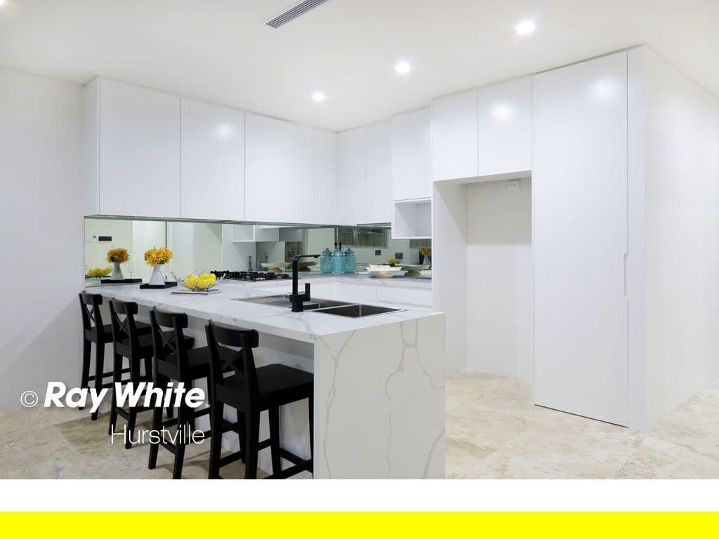17 Caloola Crescent, Beverly Hills - Thumbnail 2
