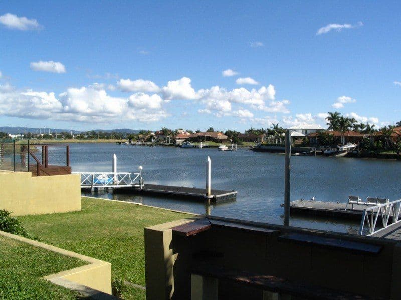 11 Willow Street, BIGGERA WATERS QLD 4216, Biggera Waters - Thumbnail 2
