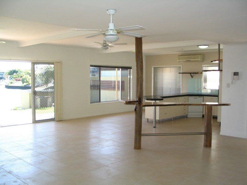 11 Willow Street, BIGGERA WATERS QLD 4216, Biggera Waters - Thumbnail 7