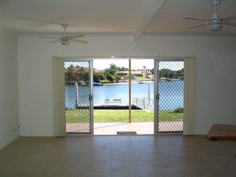 11 Willow Street, BIGGERA WATERS QLD 4216, Biggera Waters - Thumbnail 8
