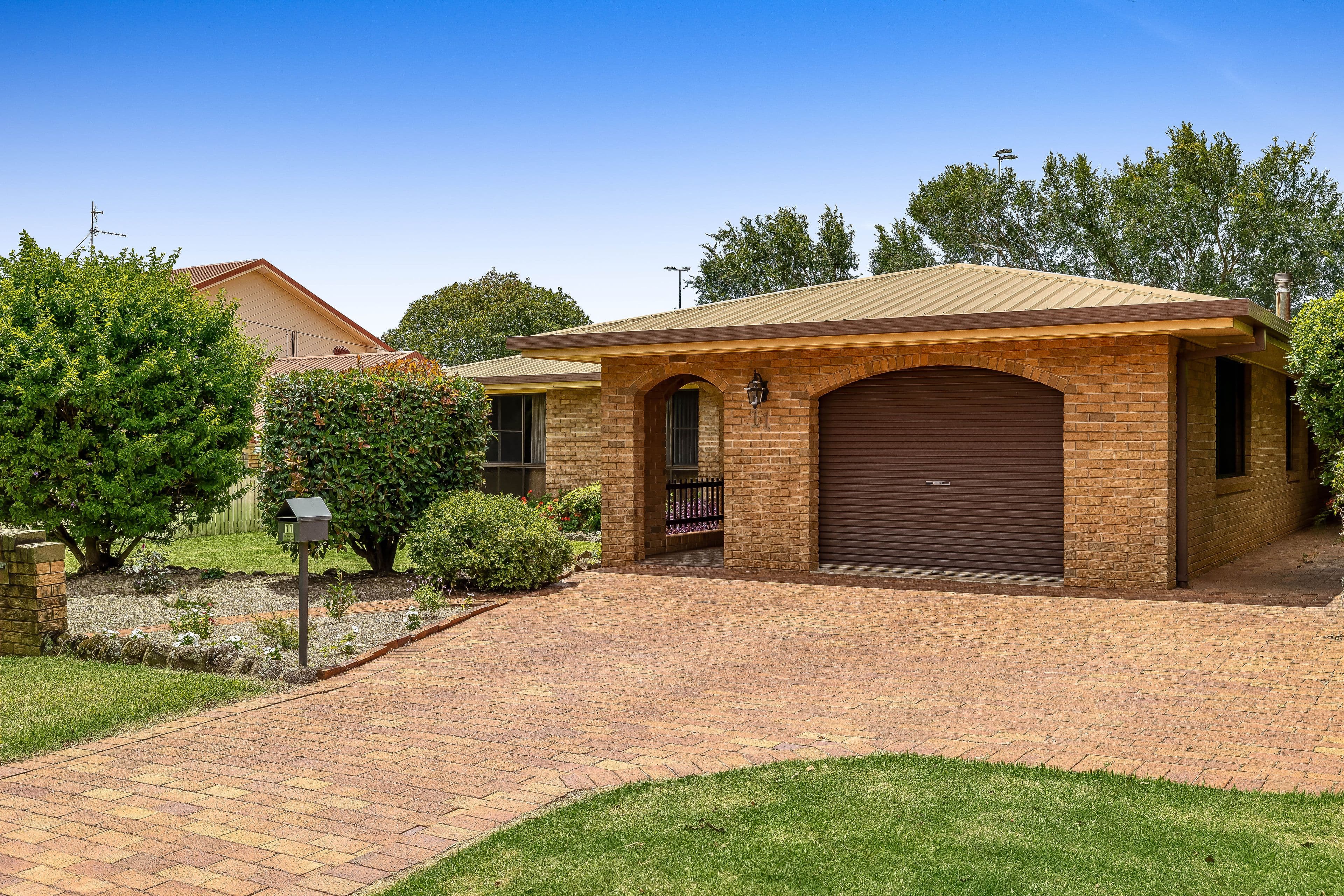 11 Brendanbri Street, Kearneys Spring QLD 4350, Kearneys Spring - Image 1