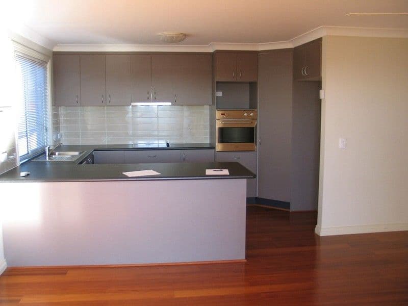 28 Palma Crescent, VARSITY LAKES QLD 4227, Varsity Lakes - Thumbnail 2