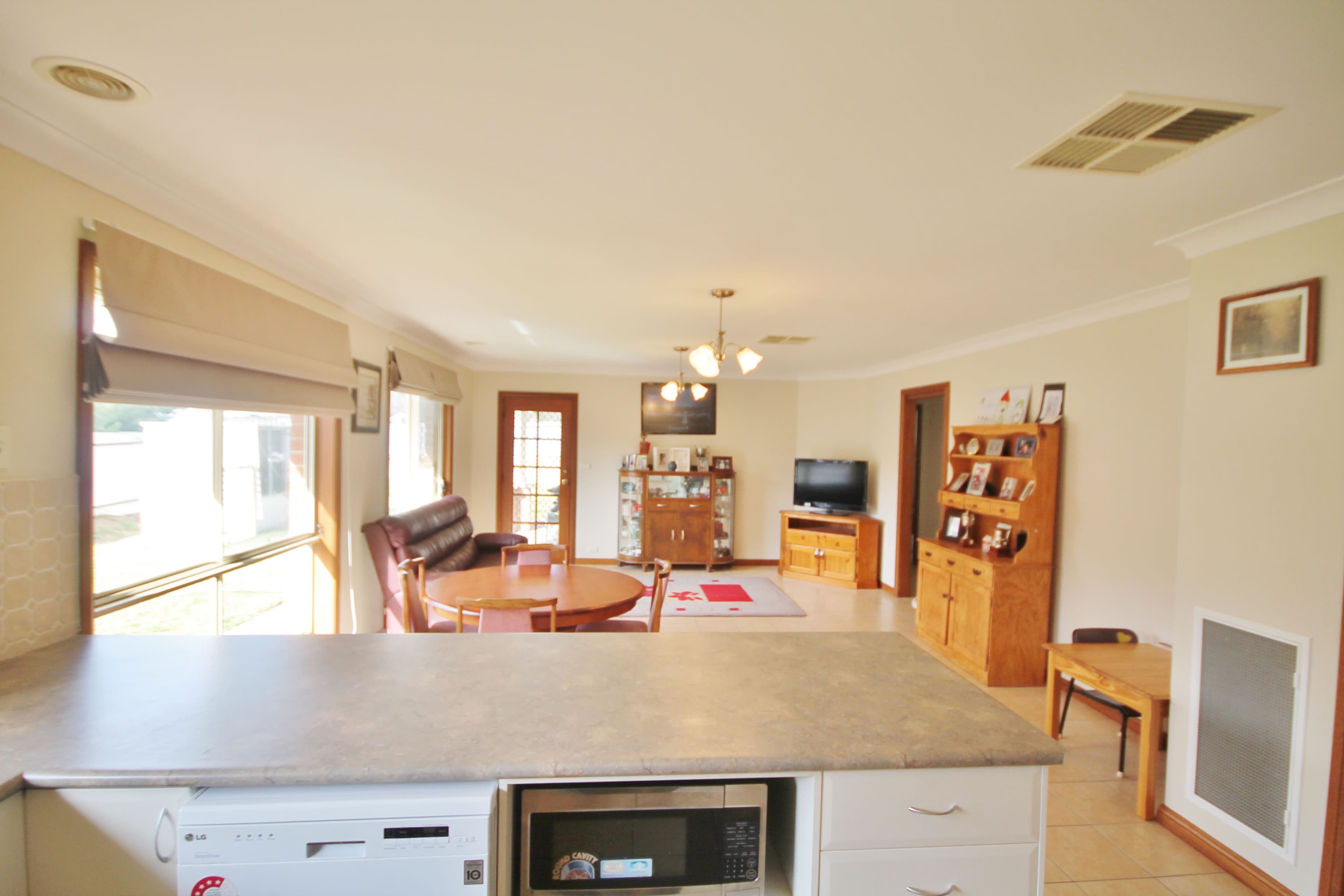 30 Dwyer Drive, Young - Thumbnail 5