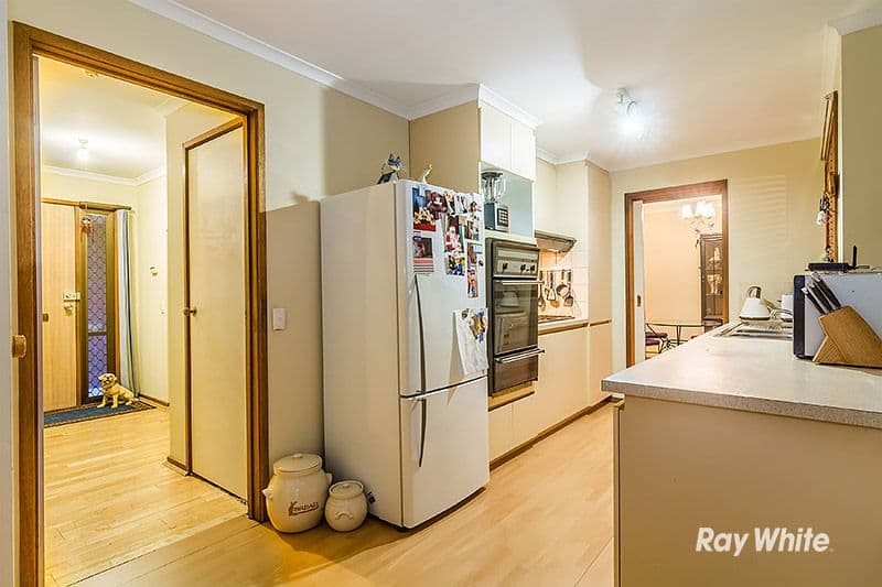 5 Beth Court, Hampton Park VIC 3976, Hampton Park - Thumbnail 4