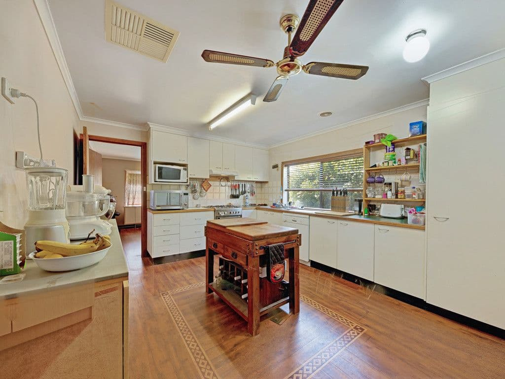 222 Main Street, Rutherglen VIC 3685, Rutherglen - Thumbnail 2
