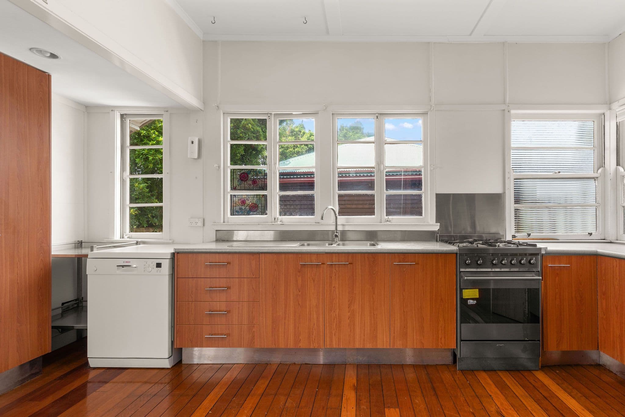 57 Meemar Street, Chermside QLD 4032, Chermside - Thumbnail 6