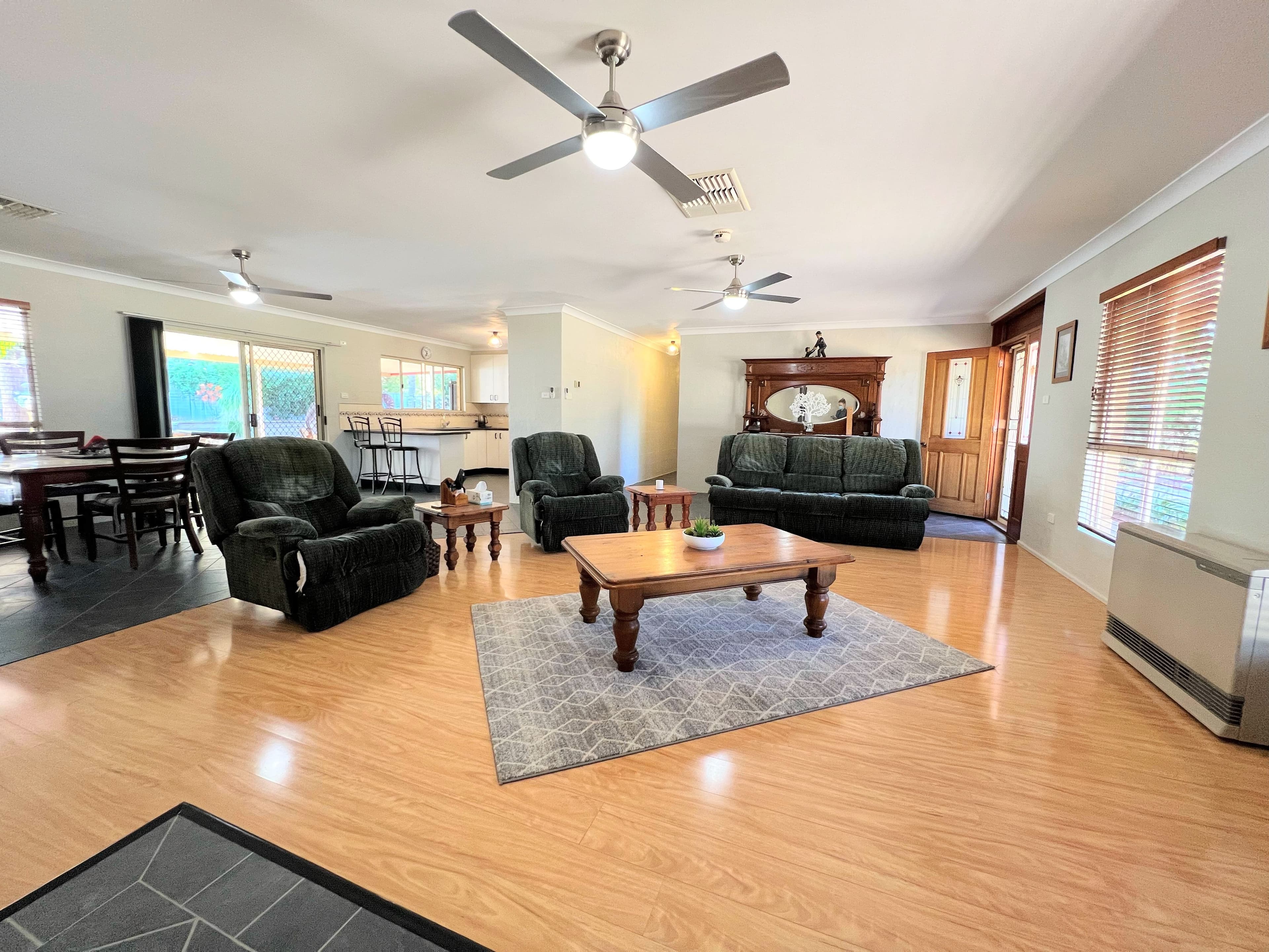 6 Windsor Street, Forbes NSW 2871, Forbes - Thumbnail 3