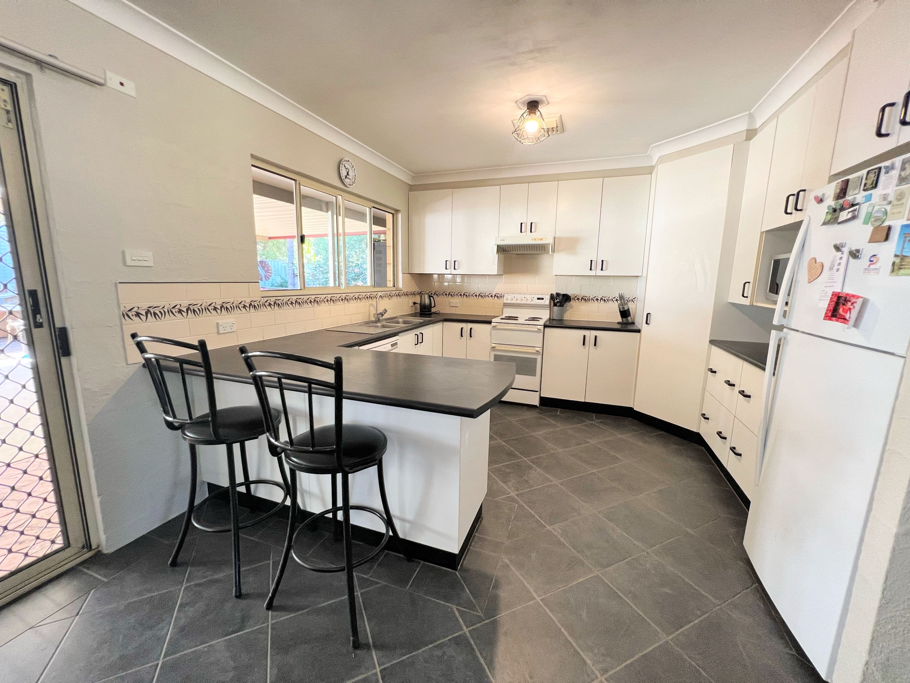 6 Windsor Street, Forbes NSW 2871, Forbes - Thumbnail 4