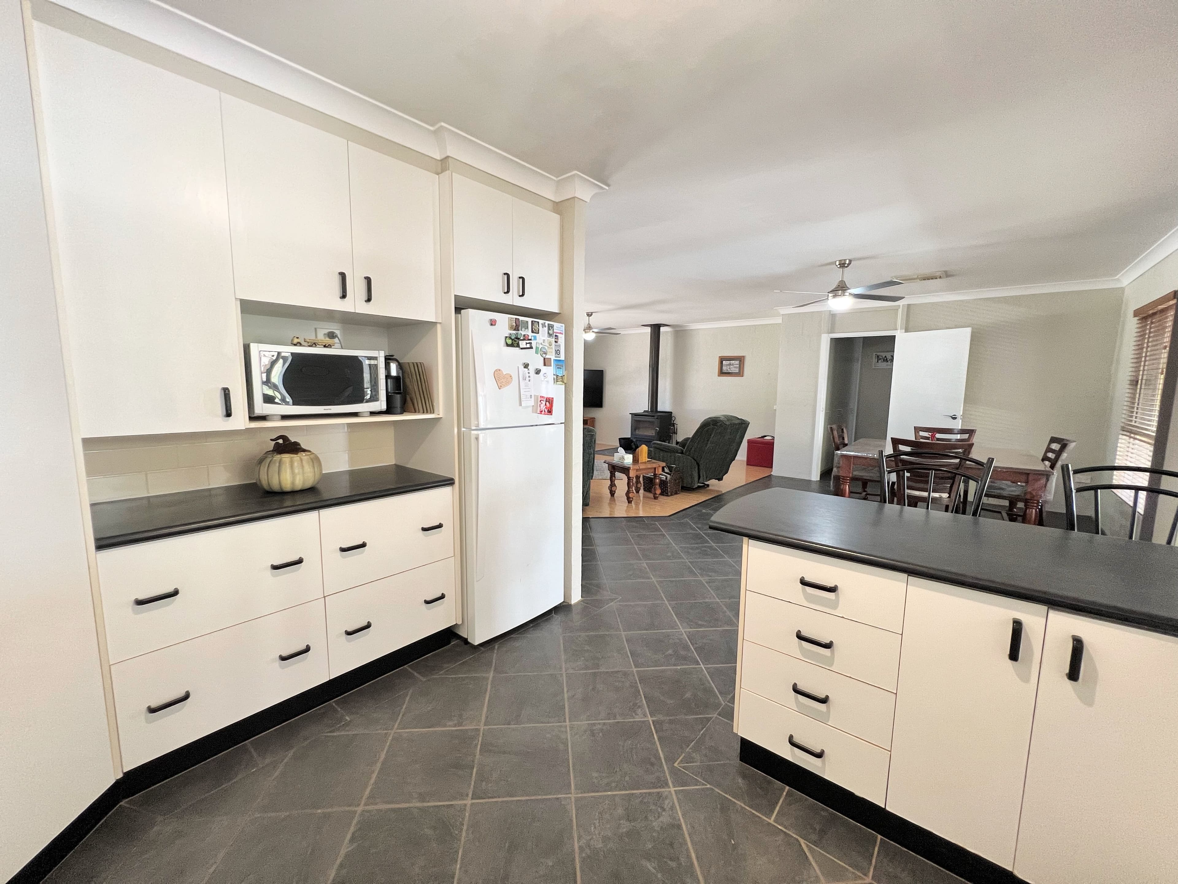 6 Windsor Street, Forbes NSW 2871, Forbes - Thumbnail 5