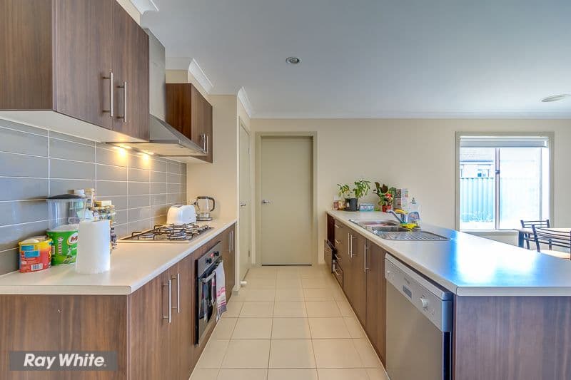 10 Lamington Drive, Tarneit VIC 3029, Tarneit - Thumbnail 5
