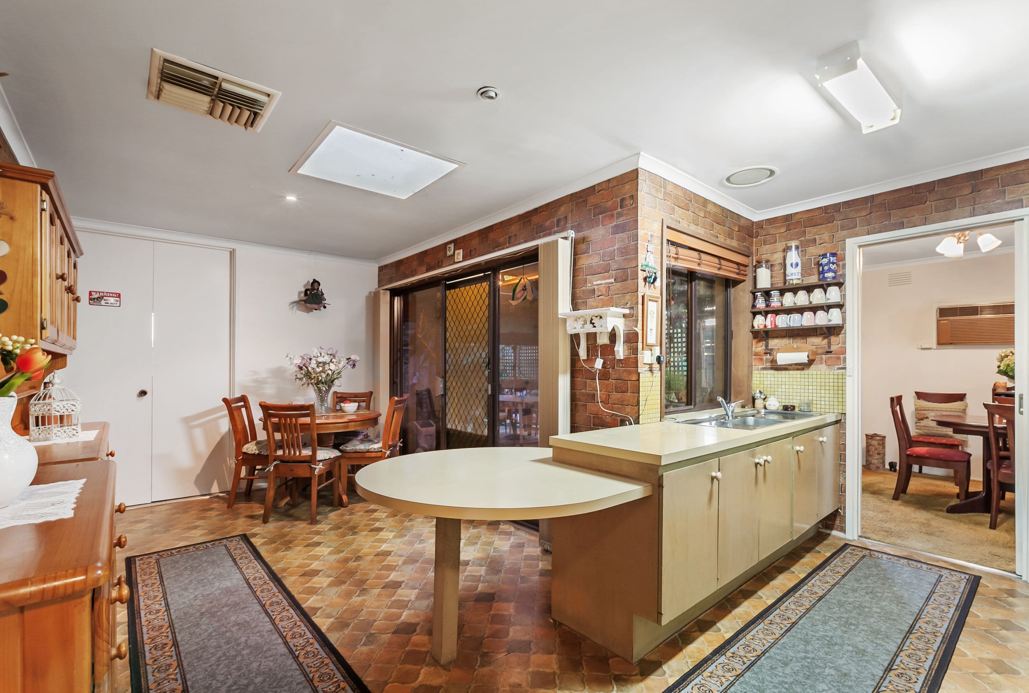 51 LANDSCAPE Drive, Mooroolbark, Mooroolbark - Thumbnail 4