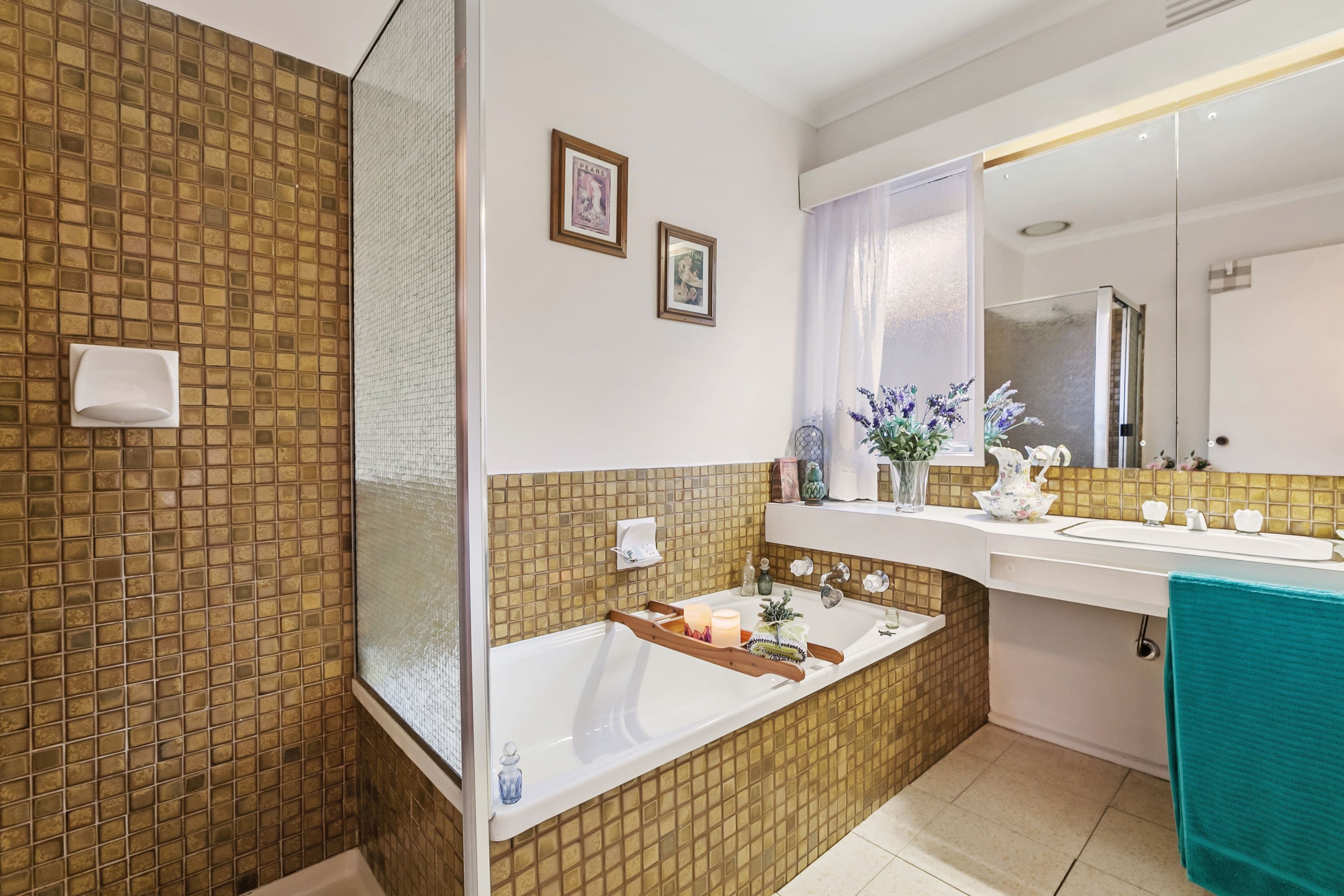 51 LANDSCAPE Drive, Mooroolbark, Mooroolbark - Thumbnail 7