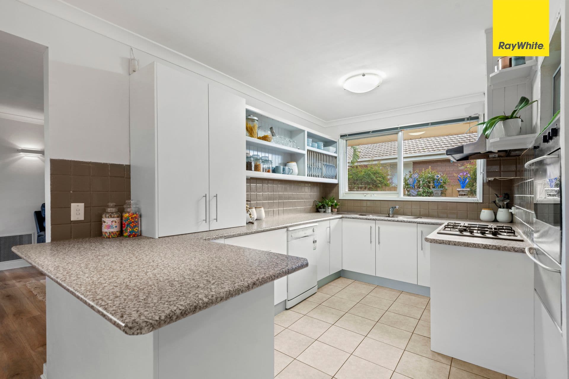 66 Marina Drive, Melton VIC 3337, Melton - Thumbnail 5