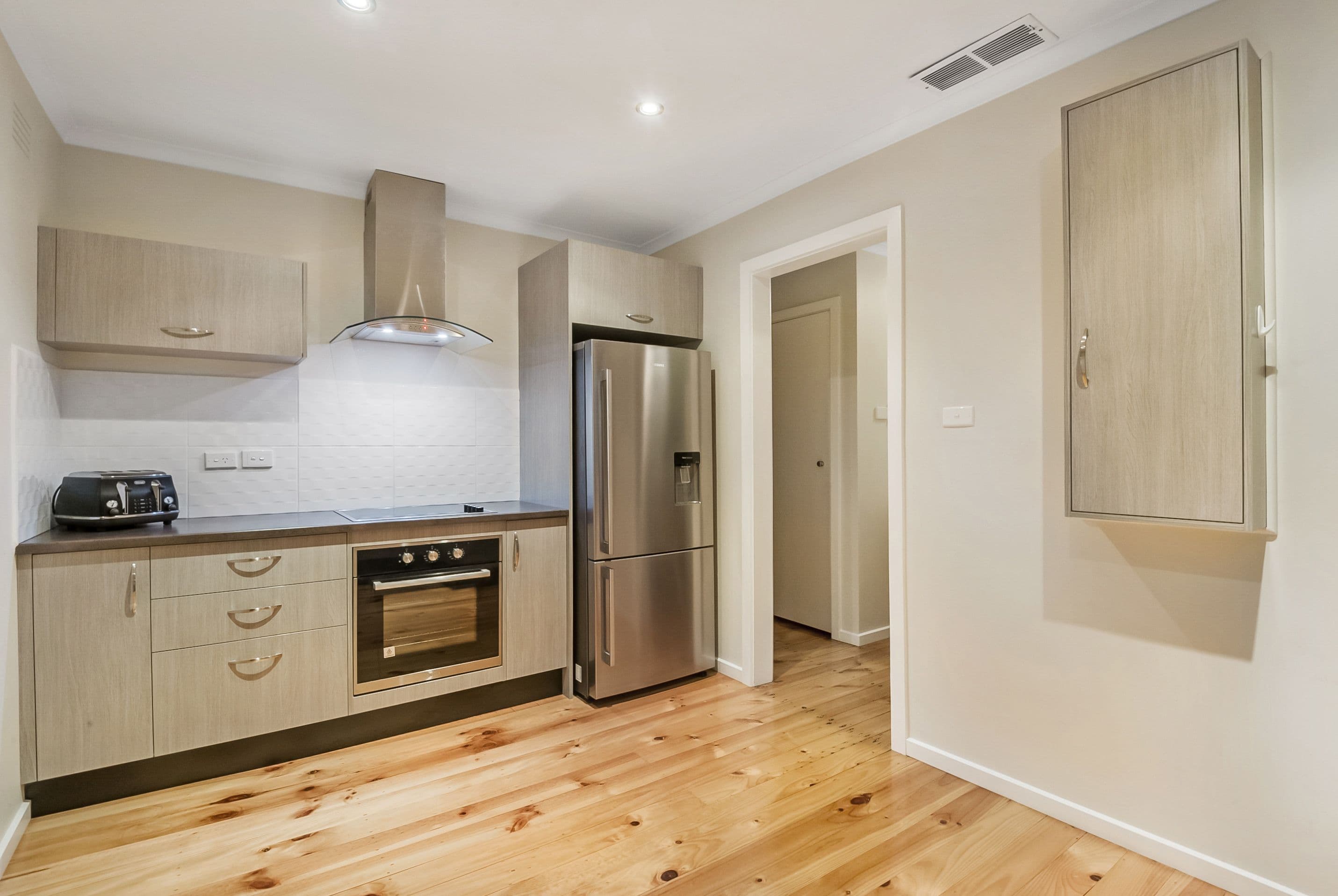 54 St Vigeons Road, Reservoir VIC 3073, Reservoir - Thumbnail 5
