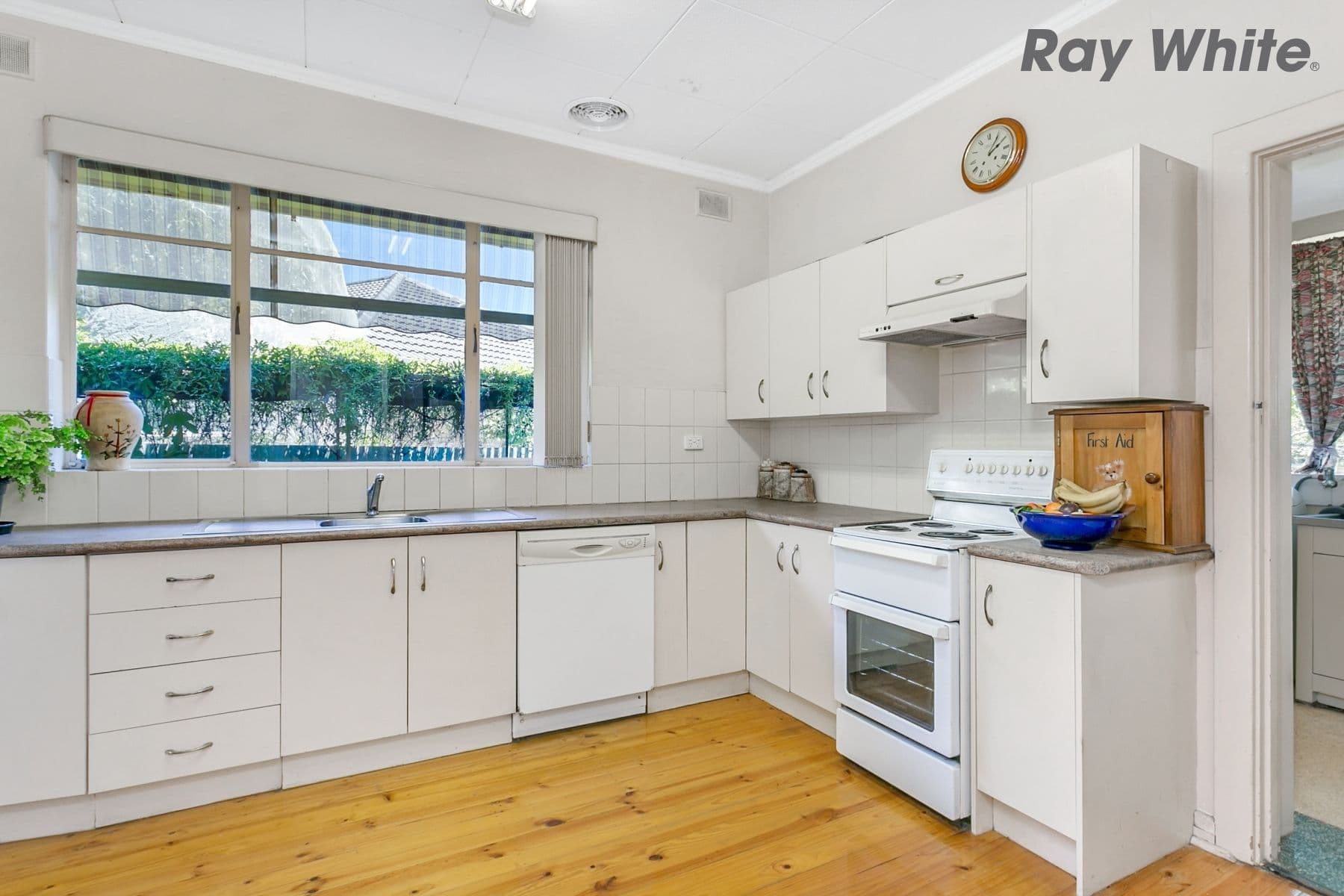 37 Minchinbury Terrace, Marion SA 5043, Marion - Thumbnail 4
