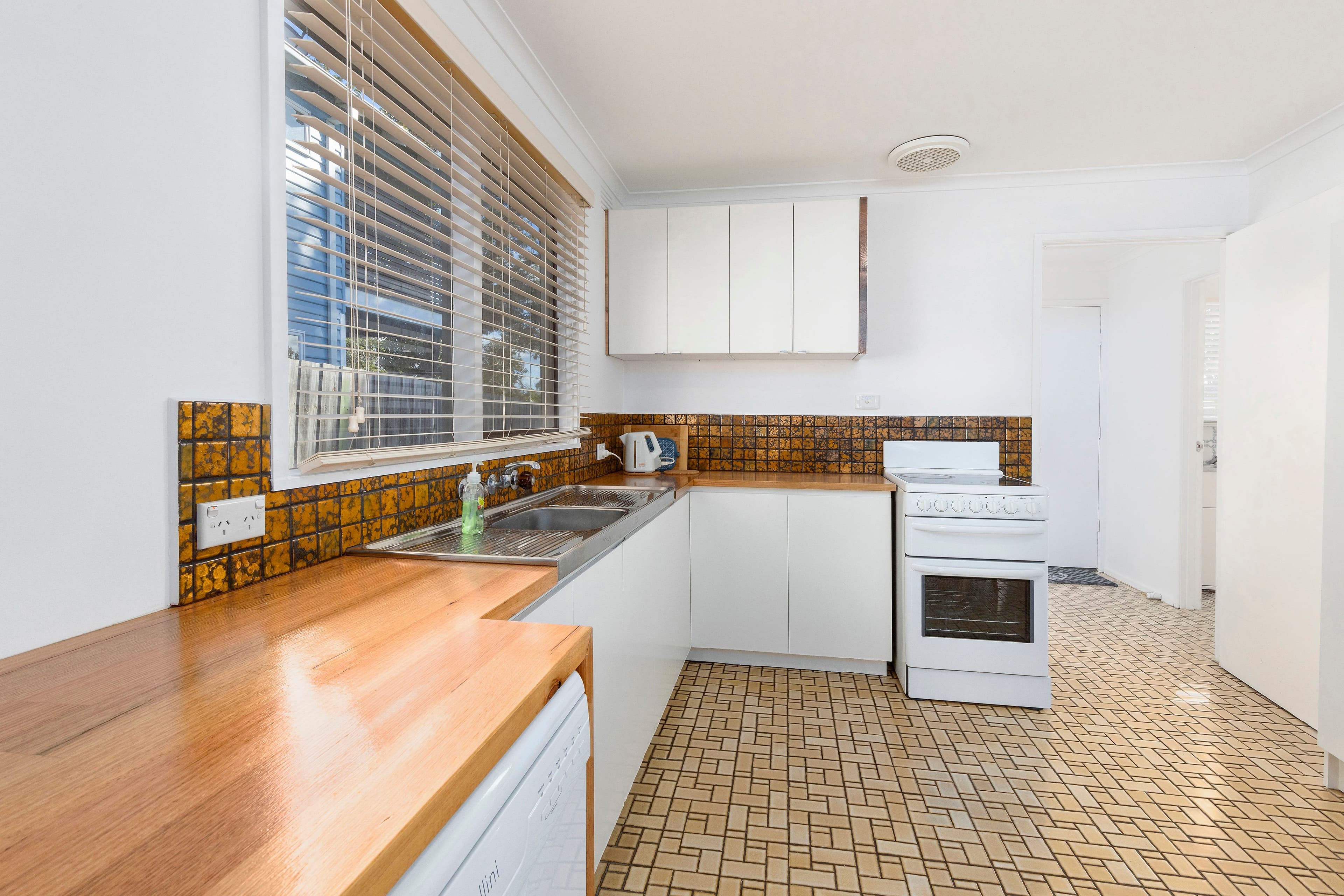 66 Seventh Avenue, Rosebud VIC 3939, Rosebud - Thumbnail 5