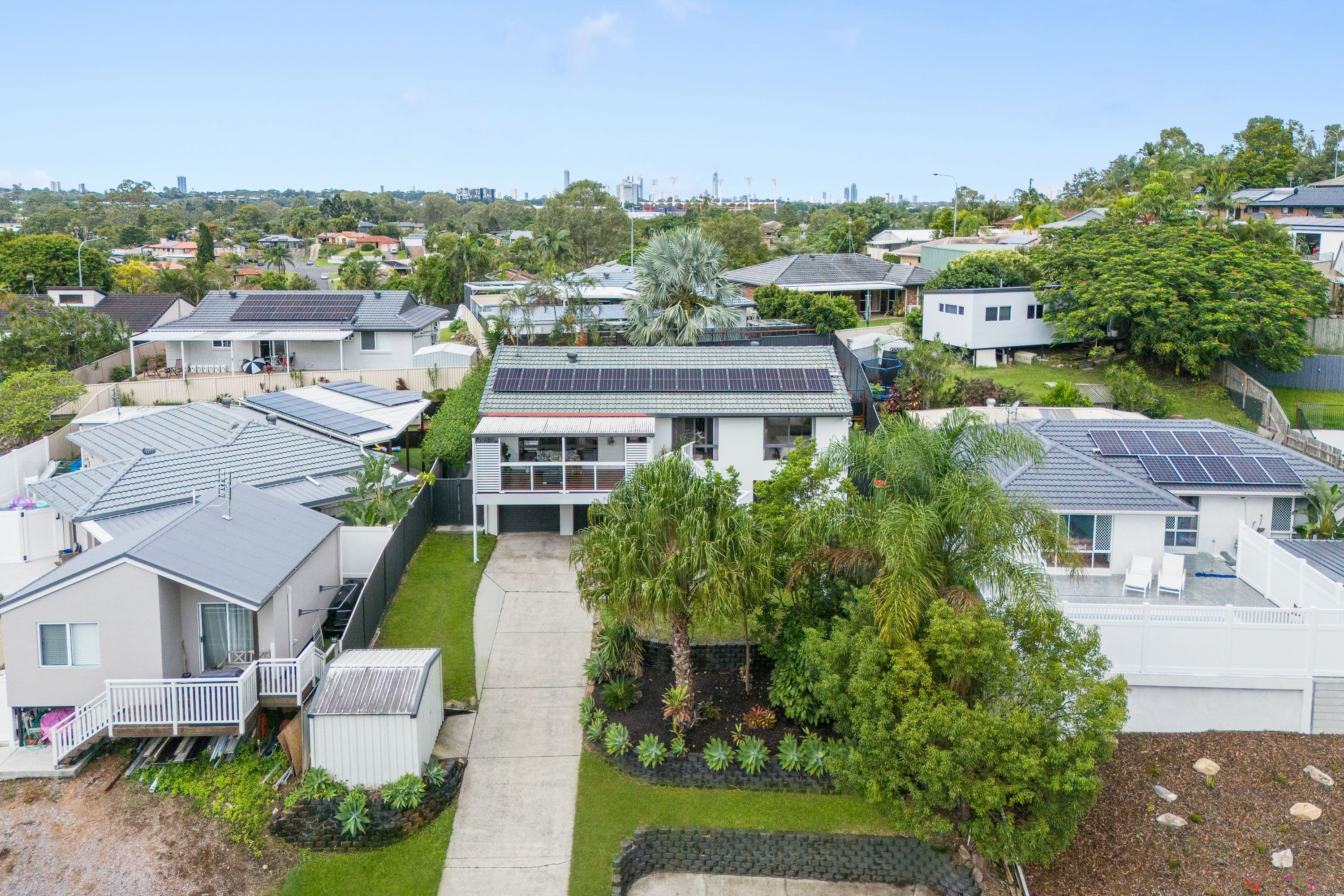 16 Dawnann Court, Carrara QLD 4211, Carrara - Thumbnail 2