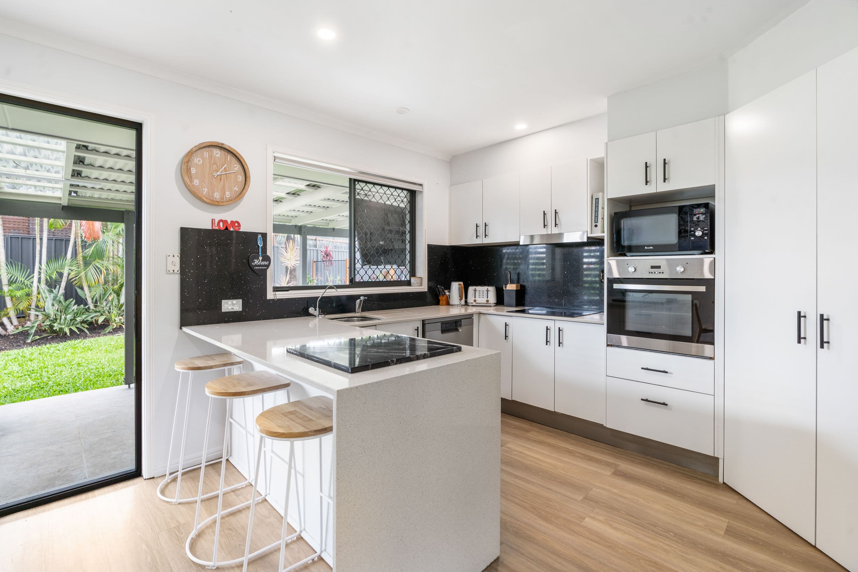 16 Dawnann Court, Carrara QLD 4211, Carrara - Thumbnail 6