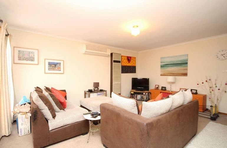 10 Robinson Street, Horsham VIC 3400, Horsham - Thumbnail 5