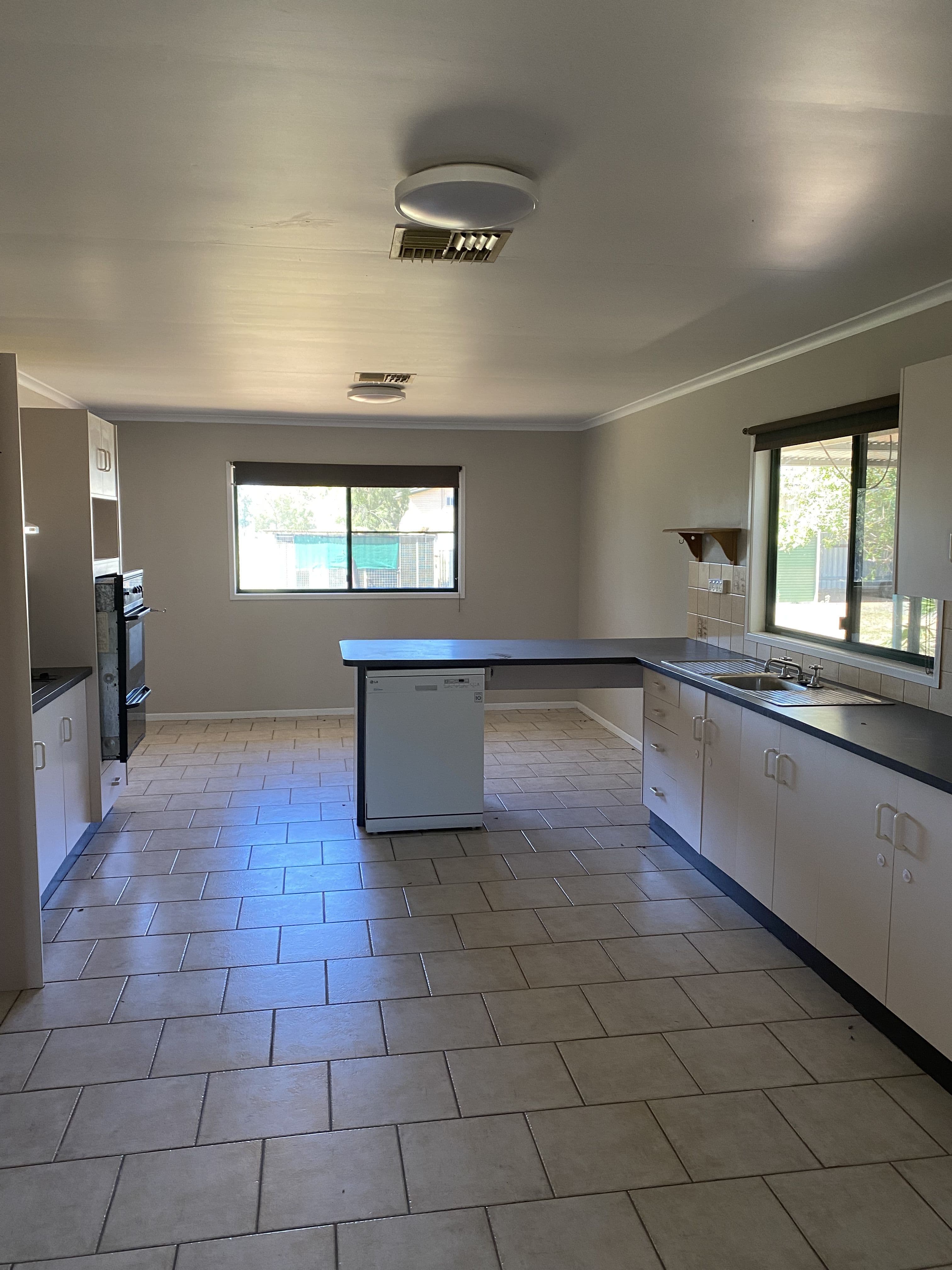 12-14 King Street, Charleville QLD 4470, Charleville - Thumbnail 3