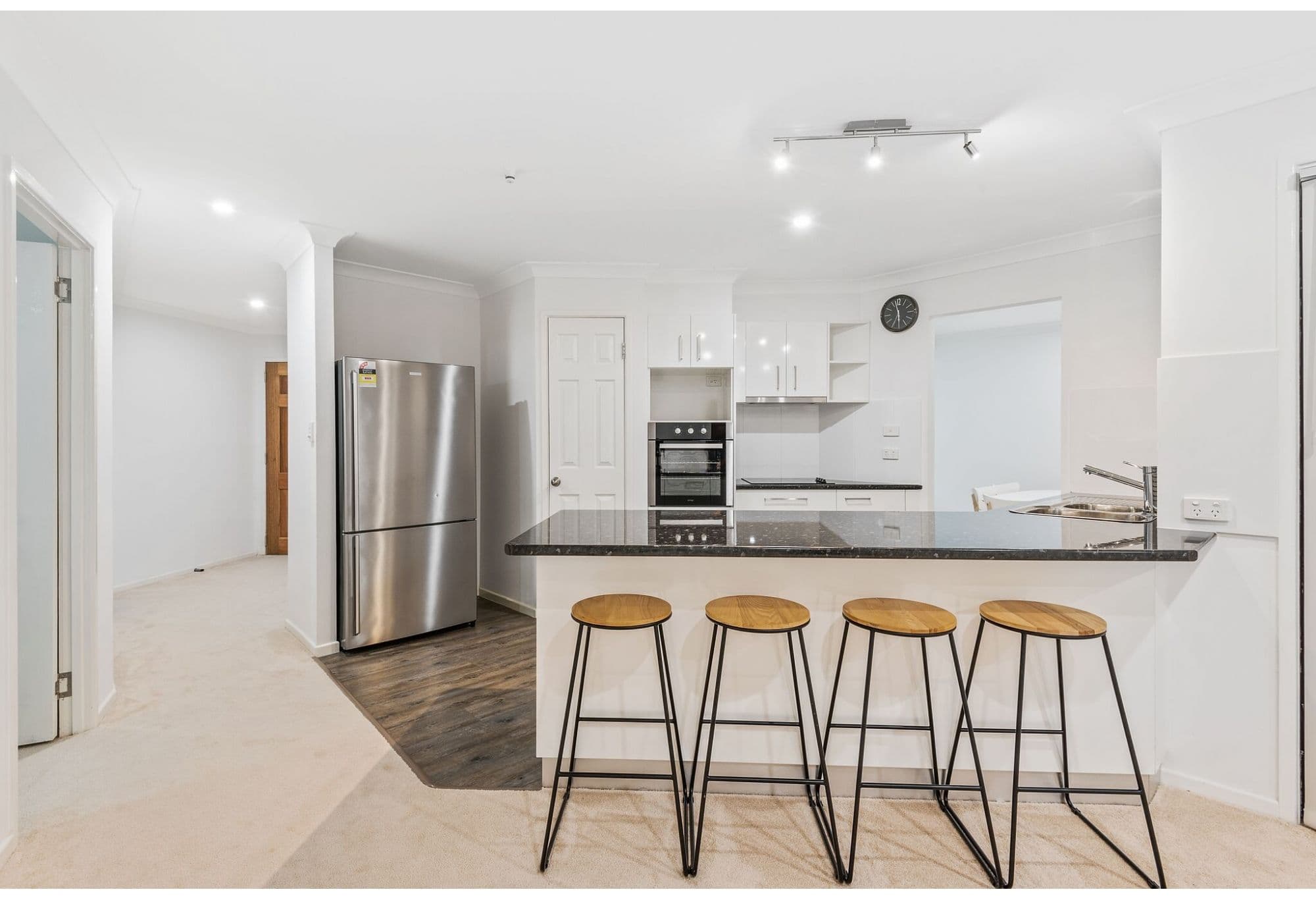 6 Viewbank Court, Beenleigh QLD 4207, Beenleigh - Thumbnail 4