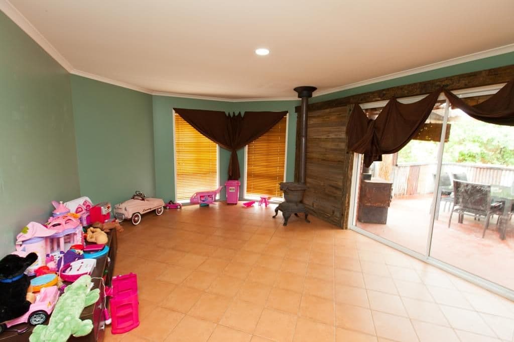 5 Condor Place, SUNBURY VIC 3429, Sunbury - Thumbnail 4