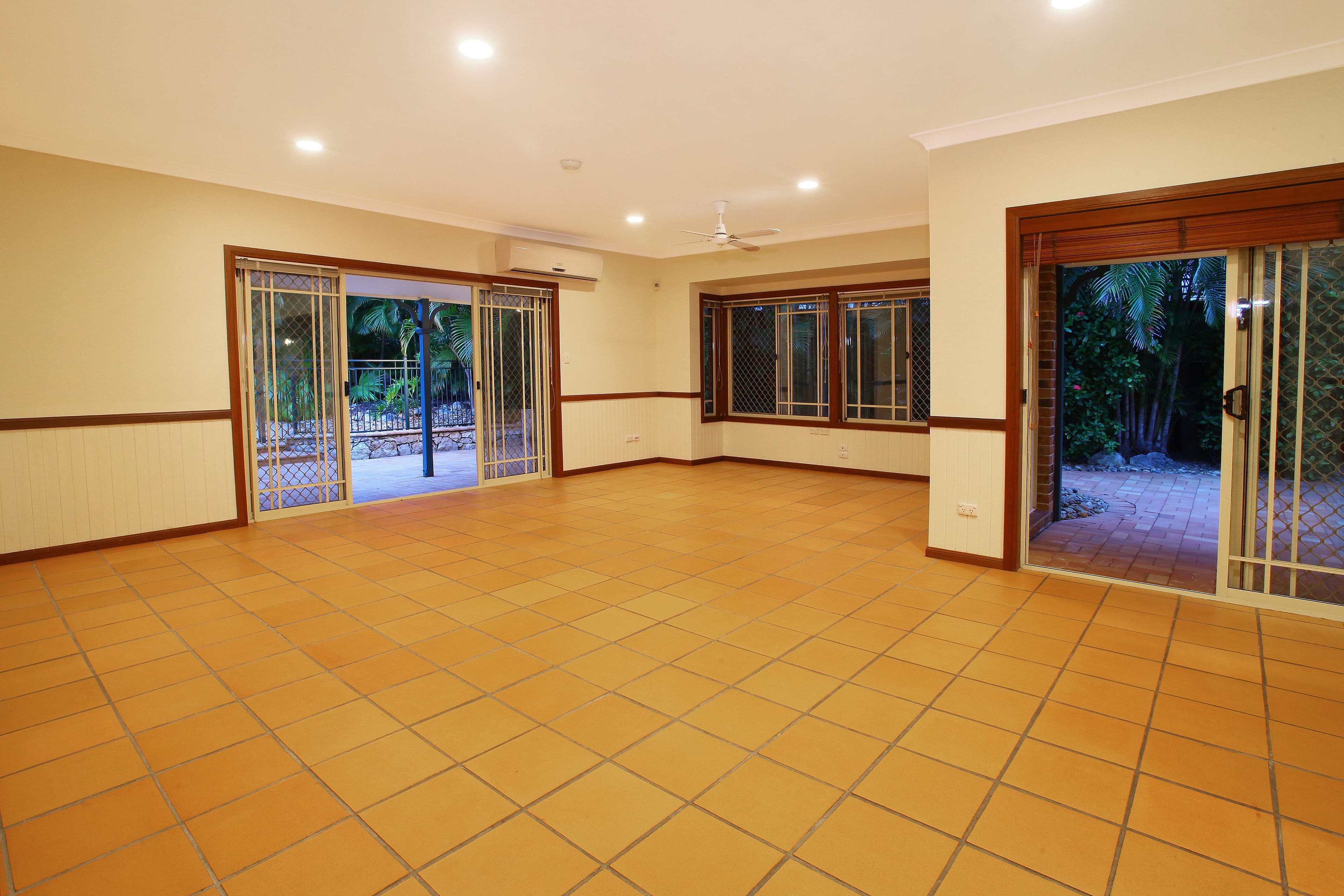 20 Collingwood Avenue, Robina QLD 4226, Robina - Thumbnail 7